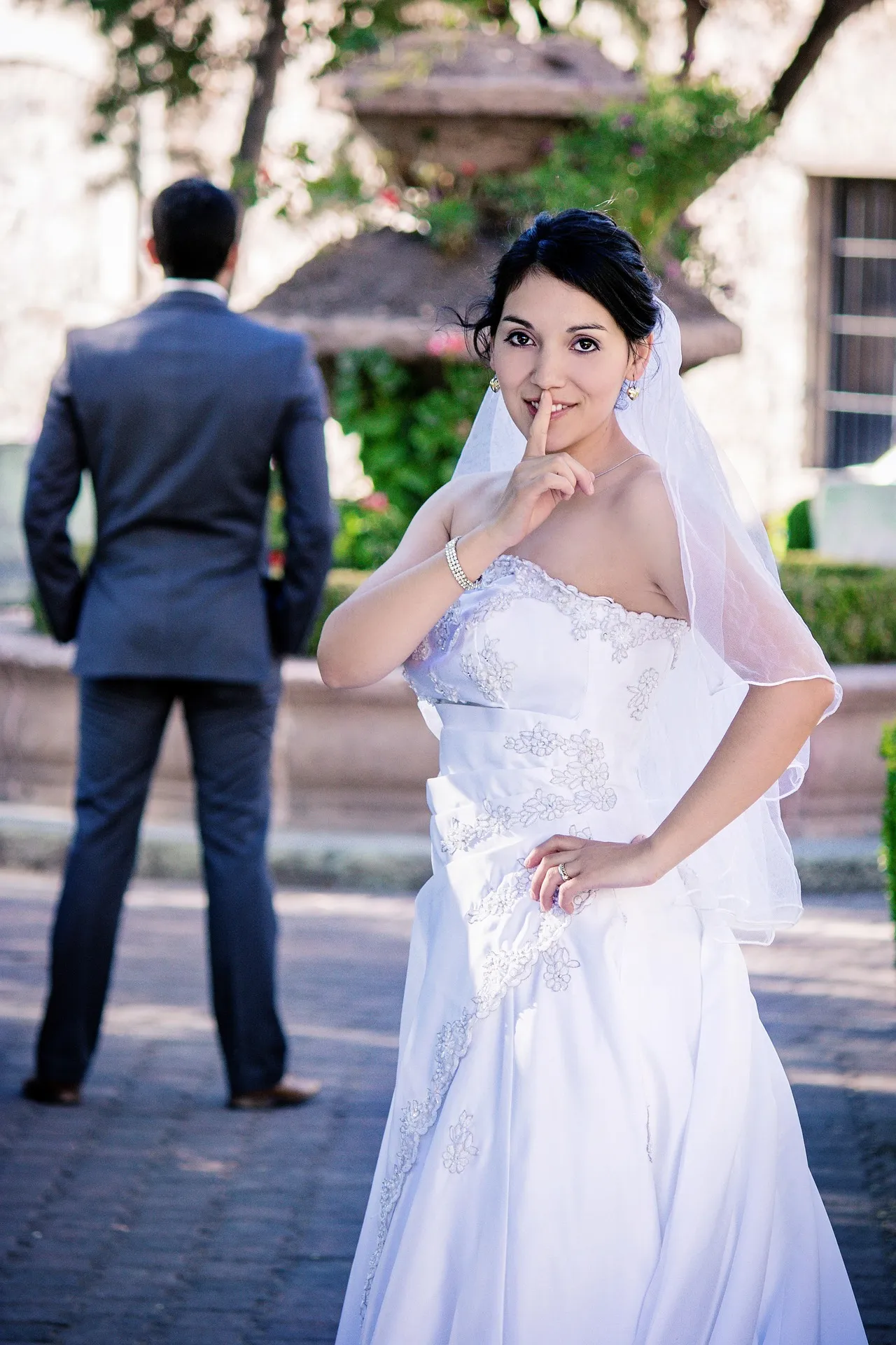 dompixabay-bride-2319466_1920